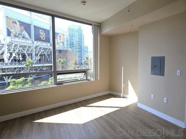 253 10th Ave - Photo 23