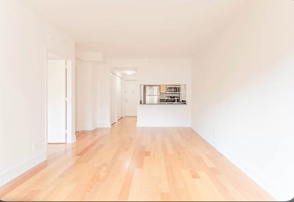 West End Avenue - Photo 1