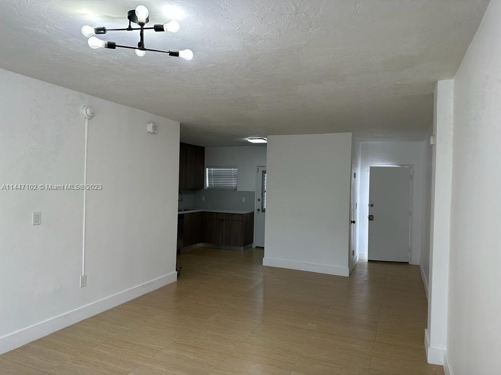 1300 Lincoln Rd - Photo 4