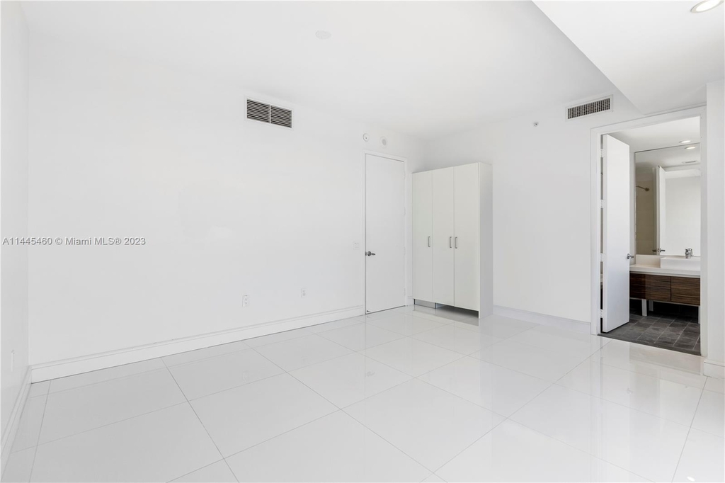 1100 Biscayne Blvd - Photo 38