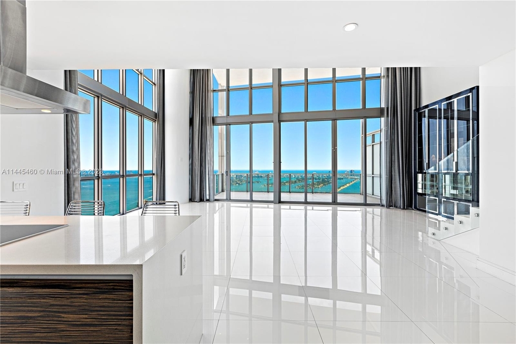 1100 Biscayne Blvd - Photo 11