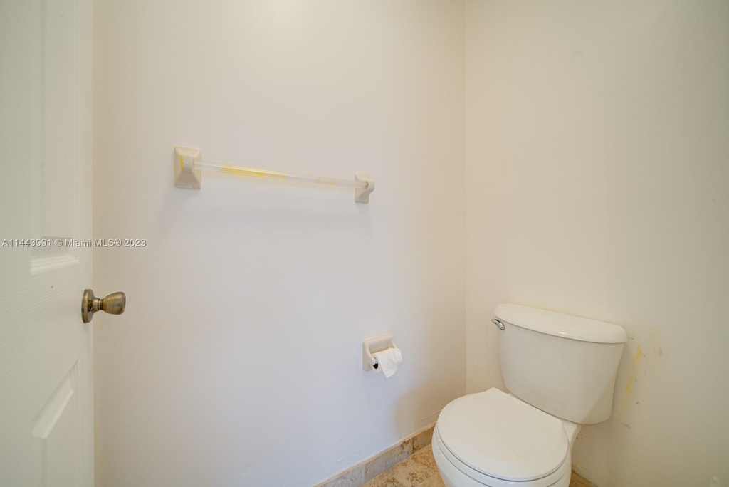 5035 Sw 155th Ave - Photo 26