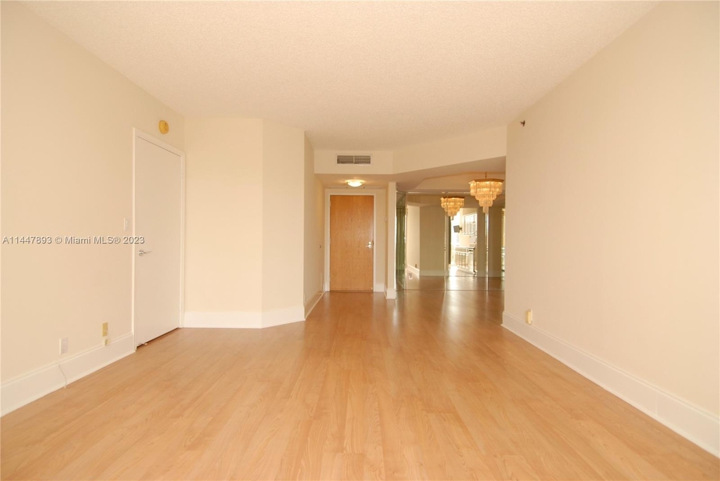 3600 Yacht Club Dr - Photo 34