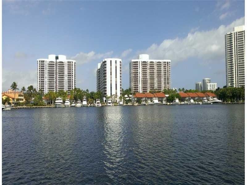 3600 Yacht Club Dr - Photo 0