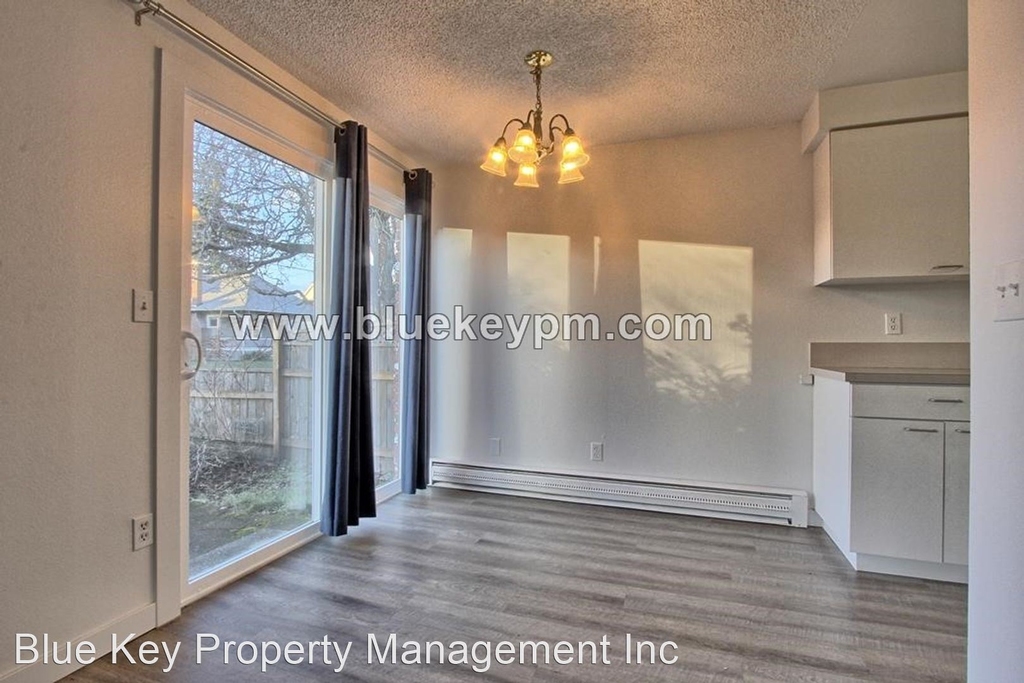 4622 Se 70th Avenue - Photo 2