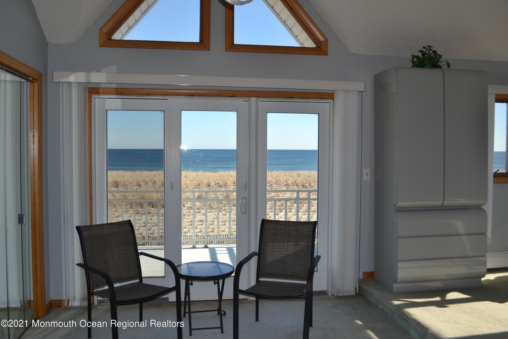 106 Oceanfront - Photo 27