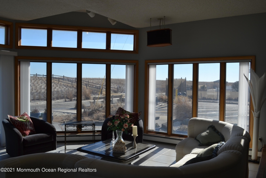 106 Oceanfront - Photo 19