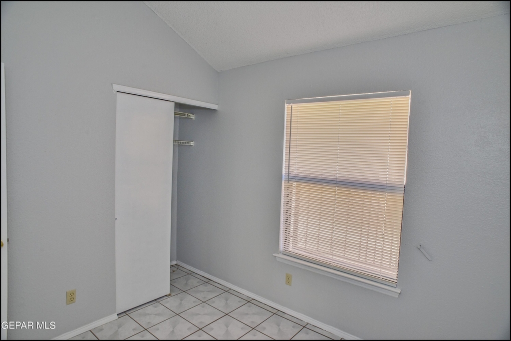 10916 Rogers Hornsby Street - Photo 27