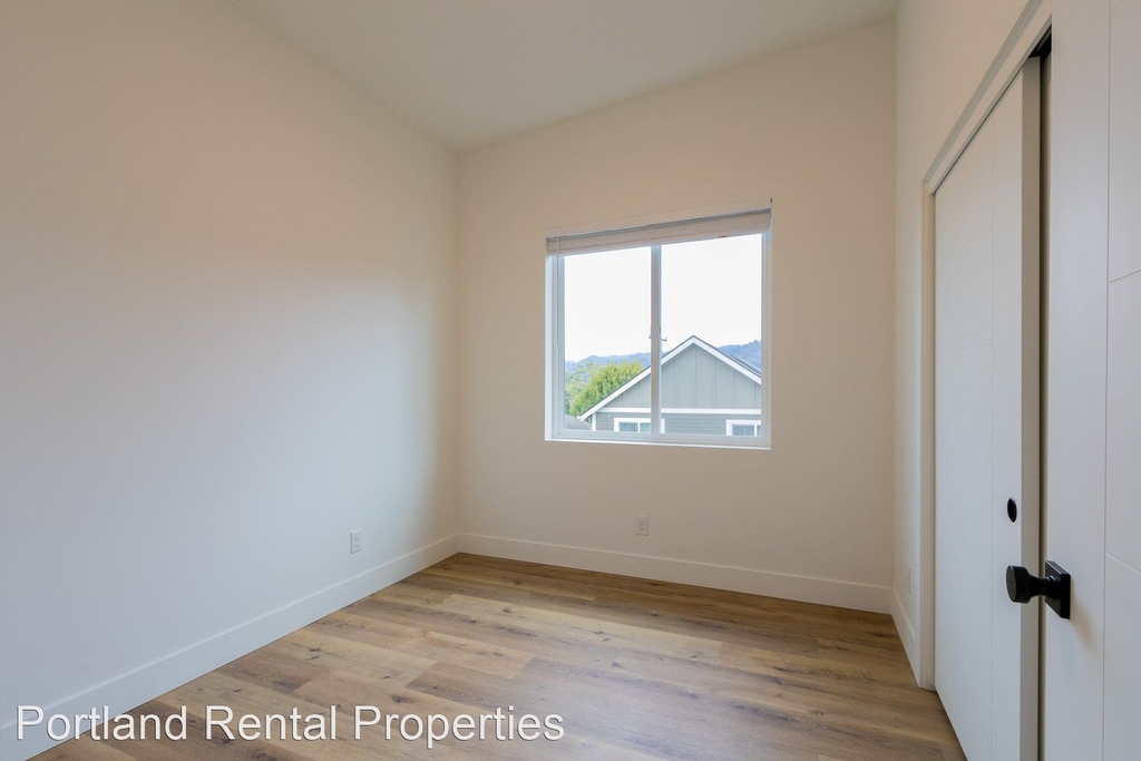 8080 N. Willamette Blvd - Photo 5