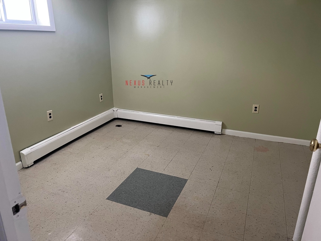 21-58 41st Street - Photo 4