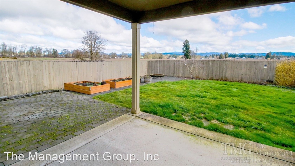 10405 Ne 144th Avenue - Photo 23