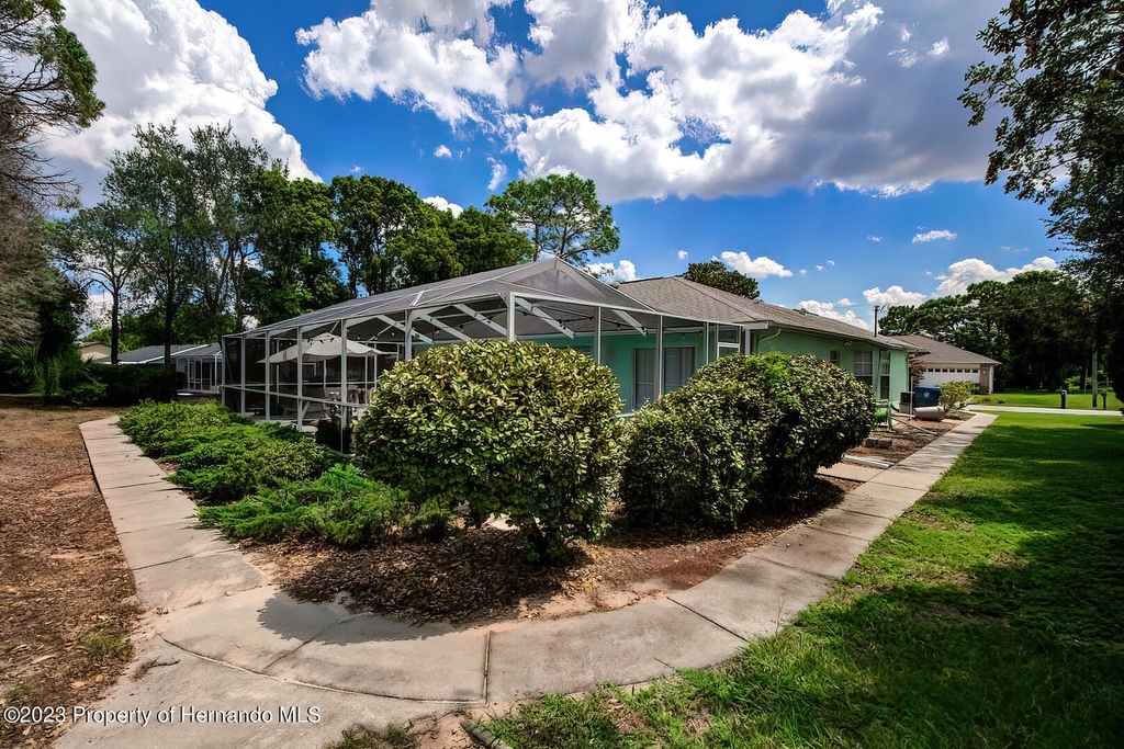 8513 Beach Road - Photo 37