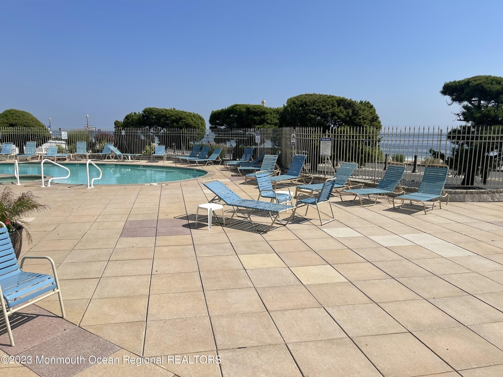 525 Ocean Boulevard - Photo 25