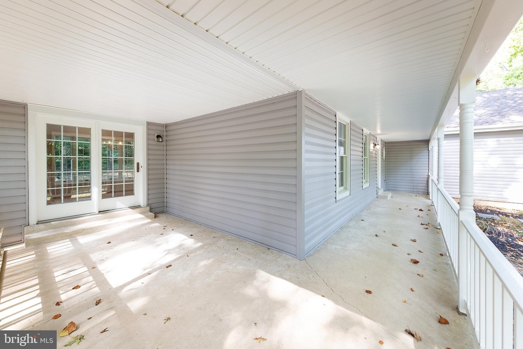 1103 Swan Point Road - Photo 43
