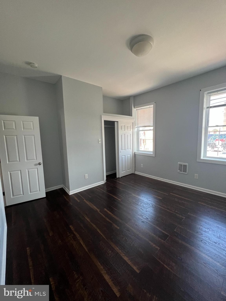 2084 E Allegheny Avenue - Photo 8