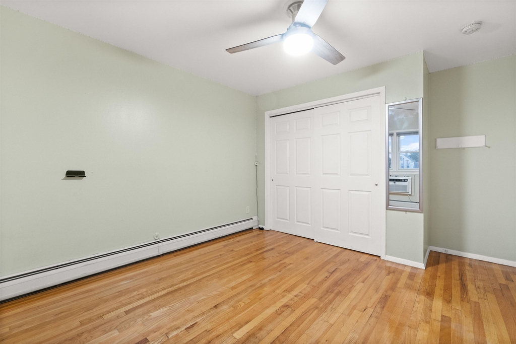 110 West 5th St - Photo 12