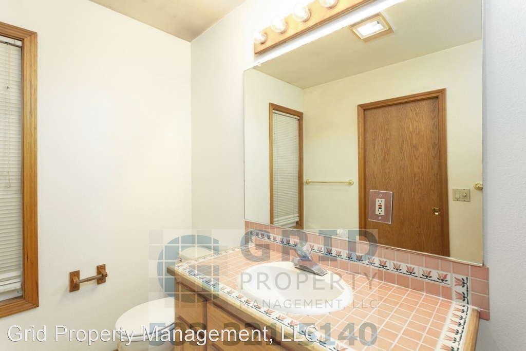 1180 Nw Weybridge Way - Photo 22