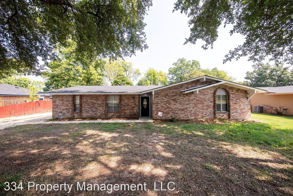 5613 Carriage Hills Drive - Photo 2