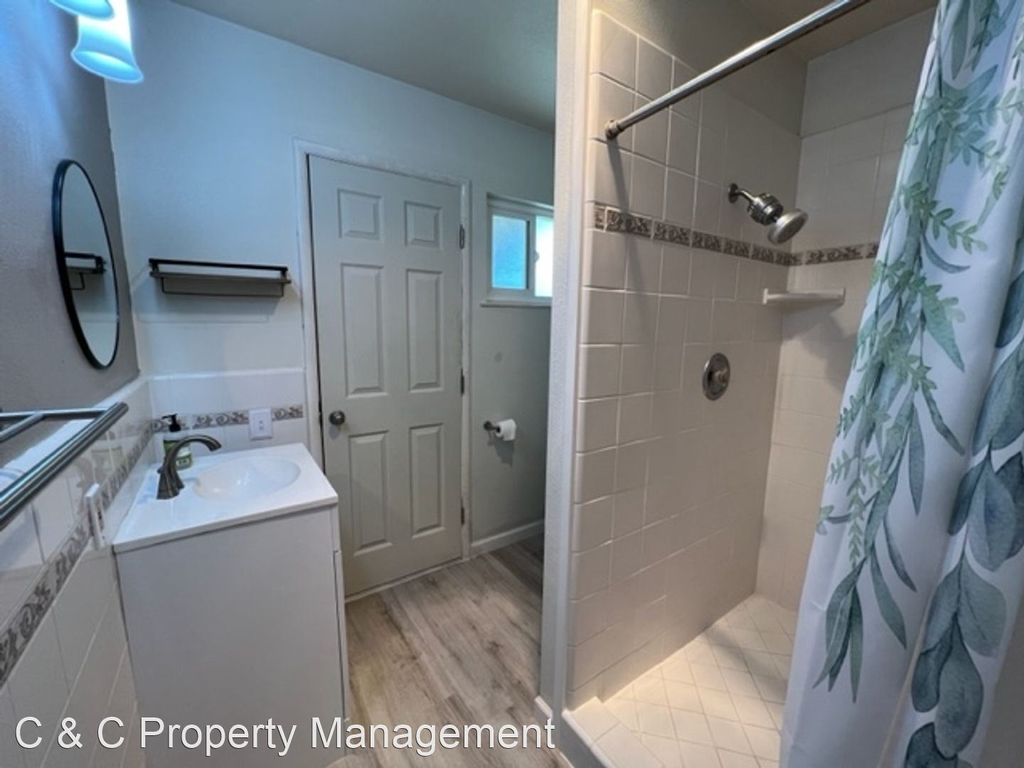 3273 W. Roberts Ave - Photo 6