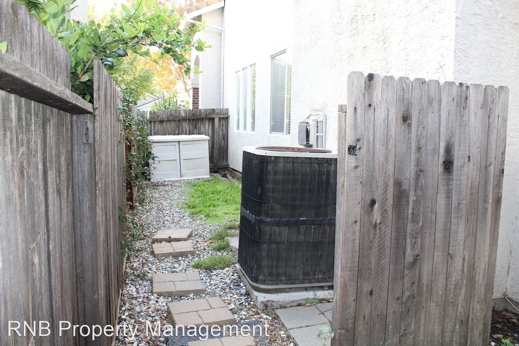 5247 Bay Street - Photo 24