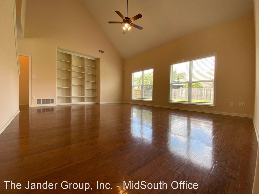 7826 Pips Ridge Lane - Photo 6