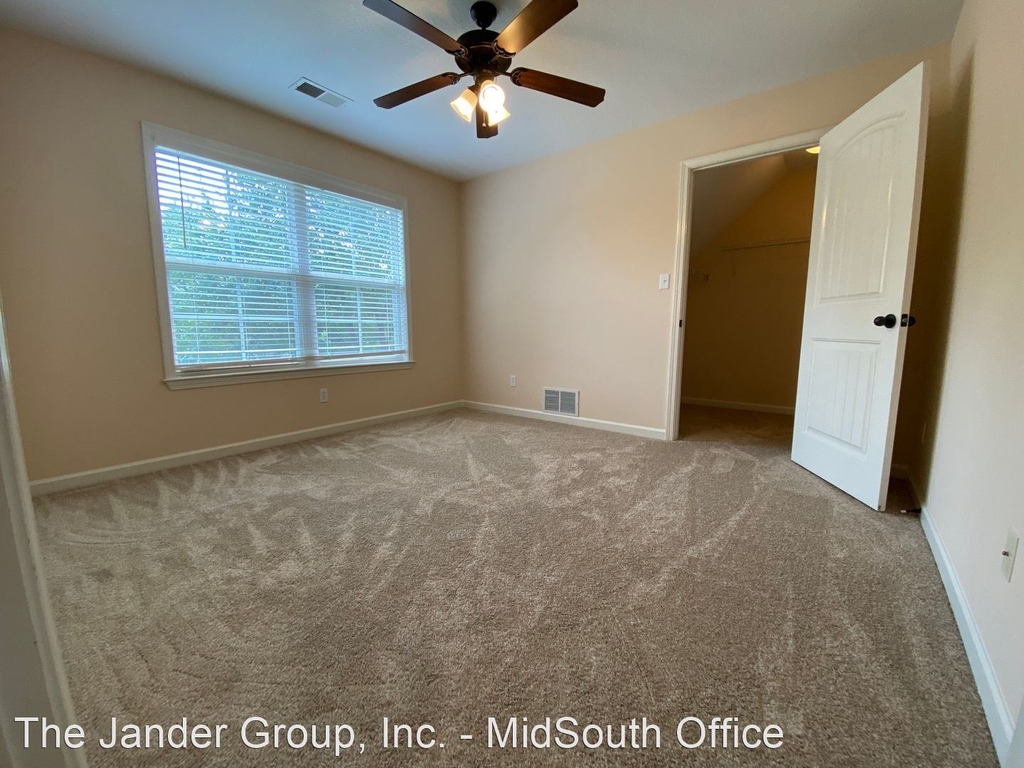 7826 Pips Ridge Lane - Photo 25