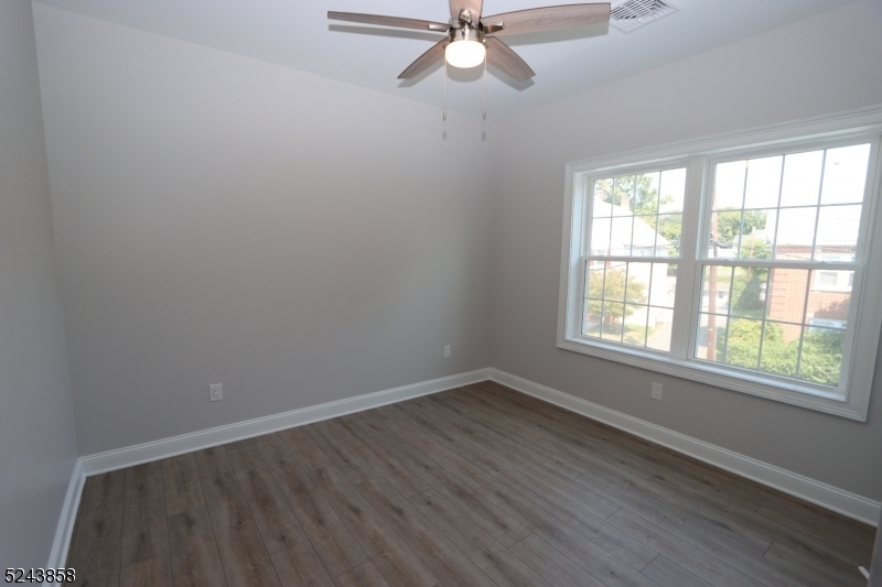 756 Bloomfield Ave - Photo 11