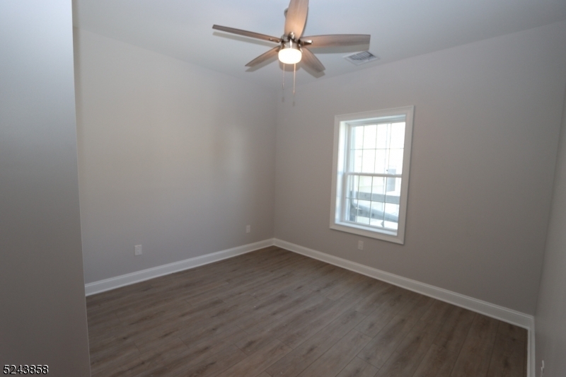 756 Bloomfield Ave - Photo 17