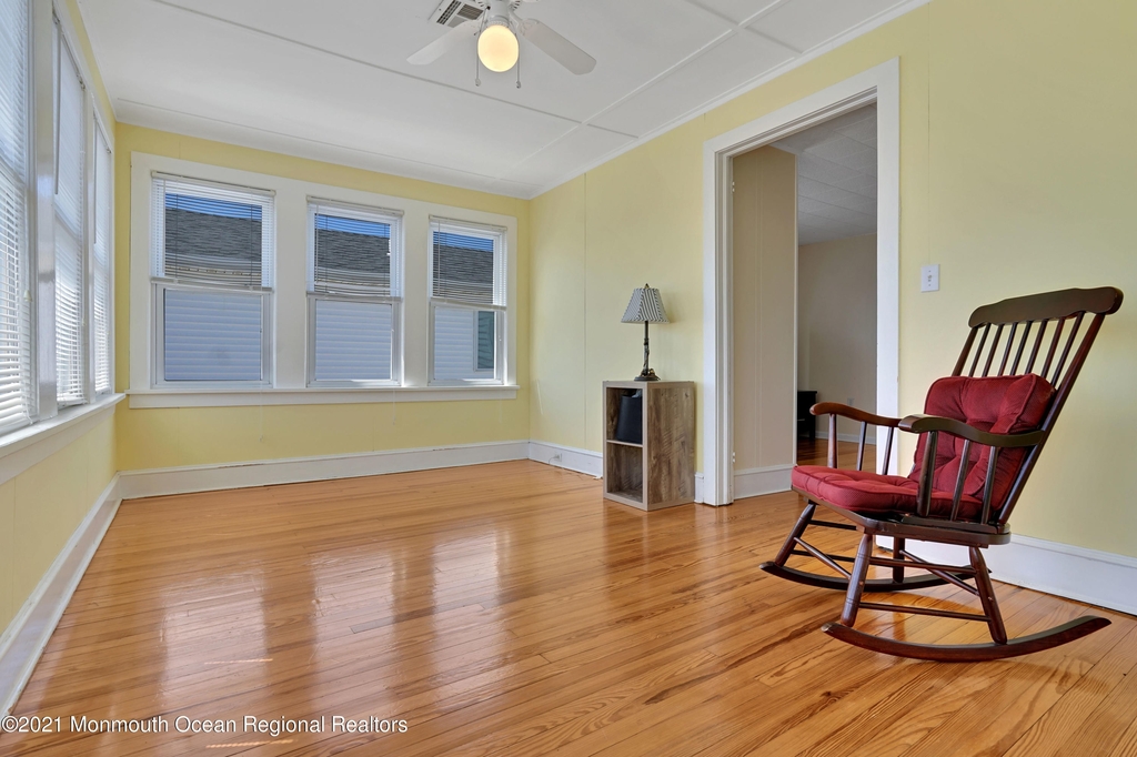 292b N Street - Photo 14