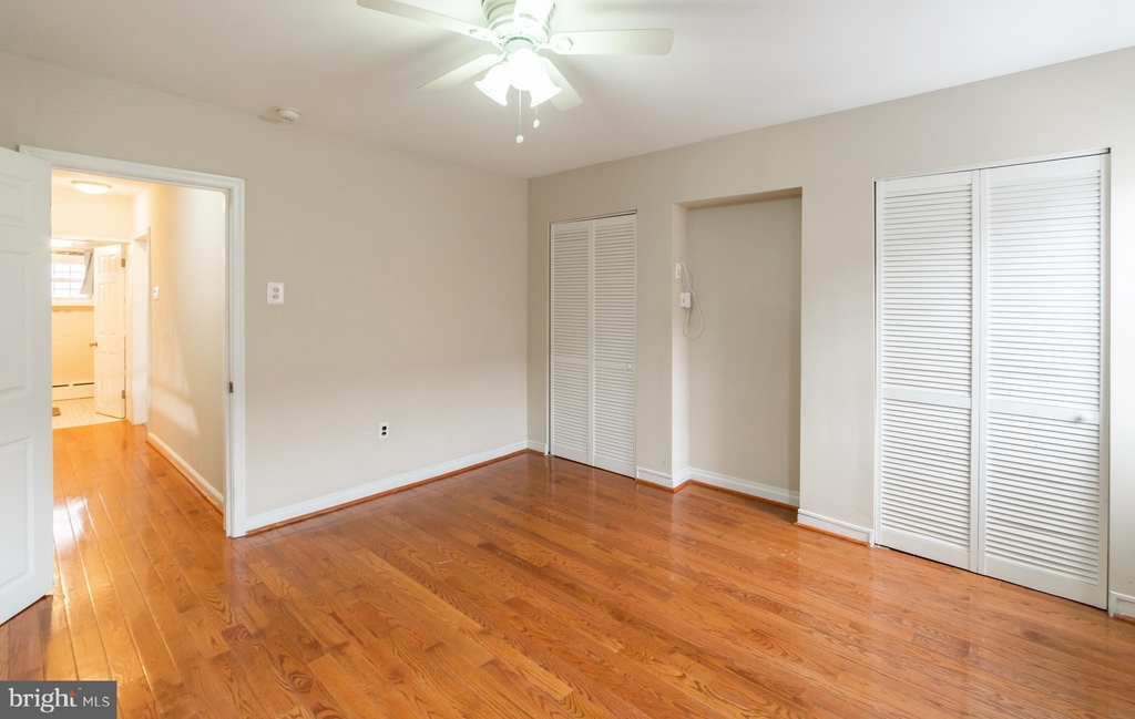 1027 Tasker Street - Photo 21