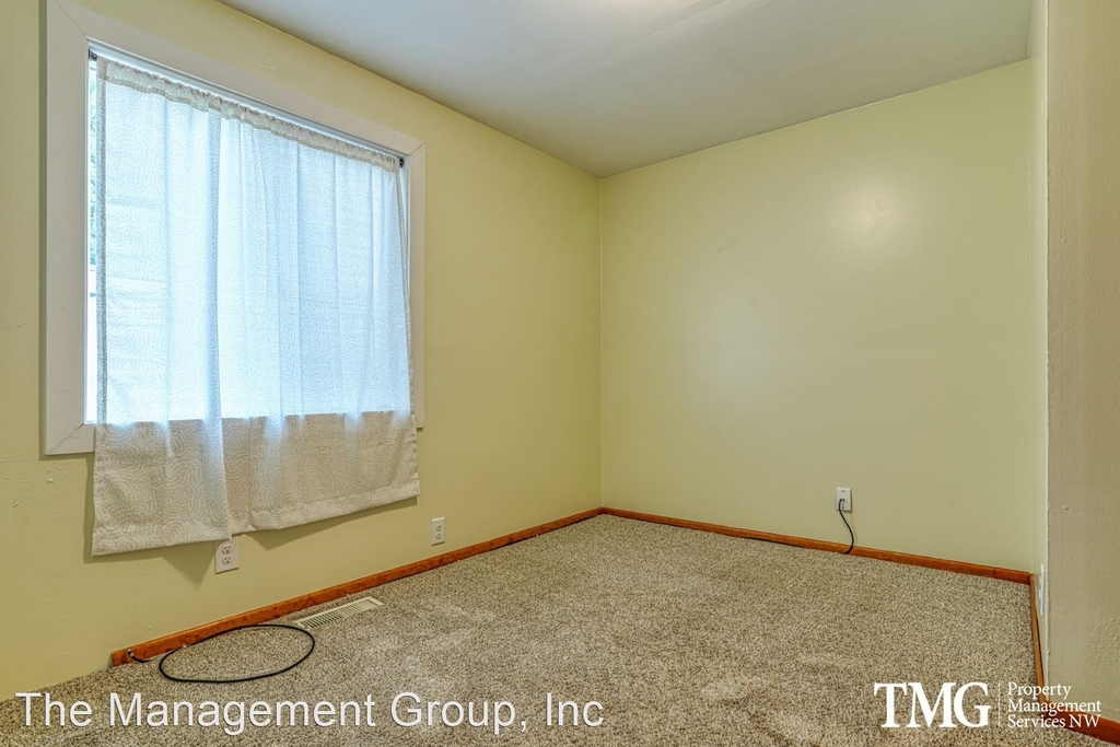 2711 Washington Street - Photo 3