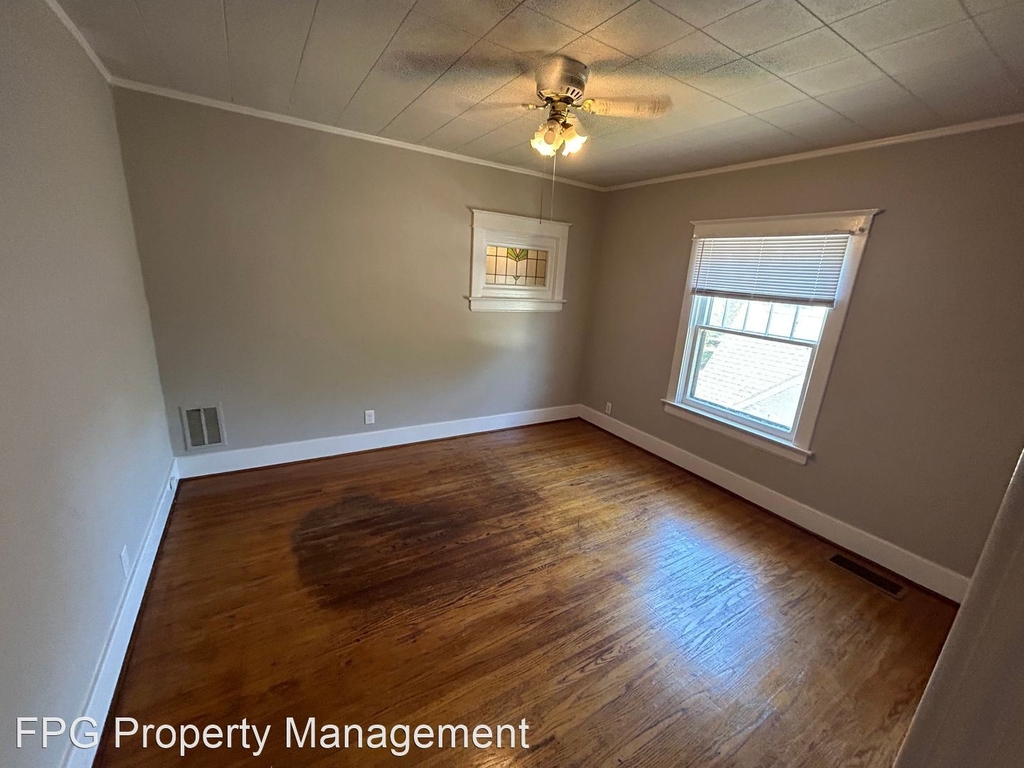 1229 Eastern Pkwy - Photo 6