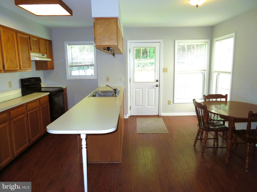 236 Parker Avenue - Photo 9