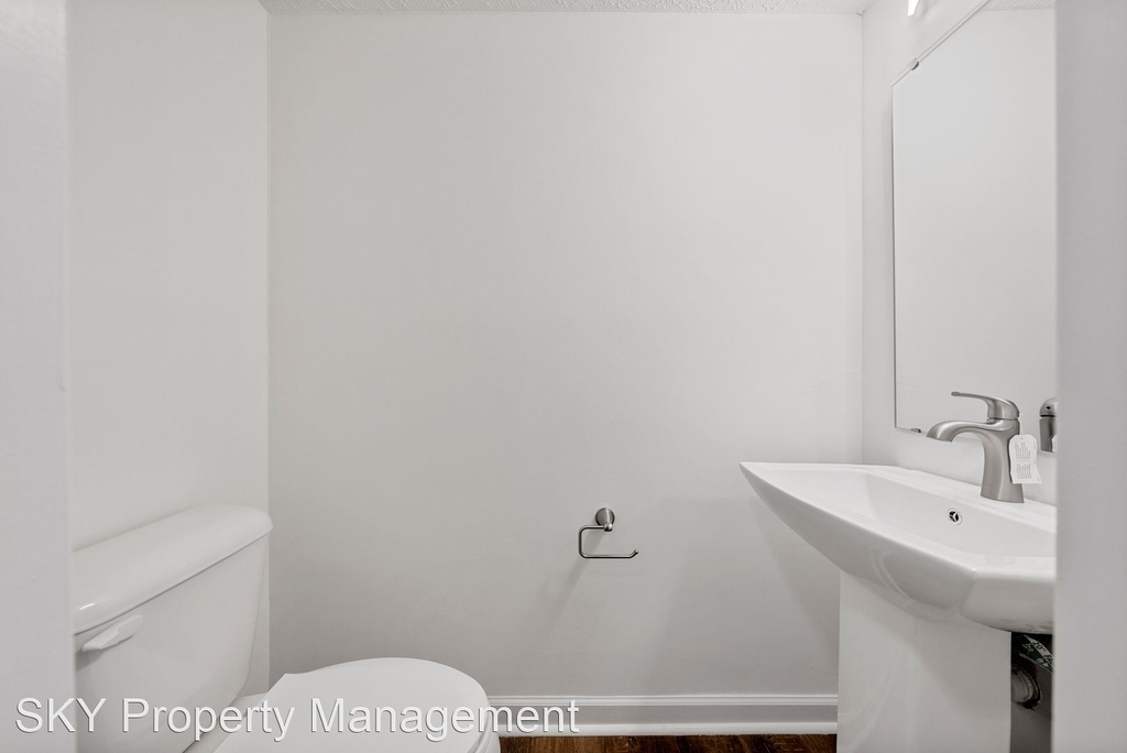 2040 Convent Place - Photo 13