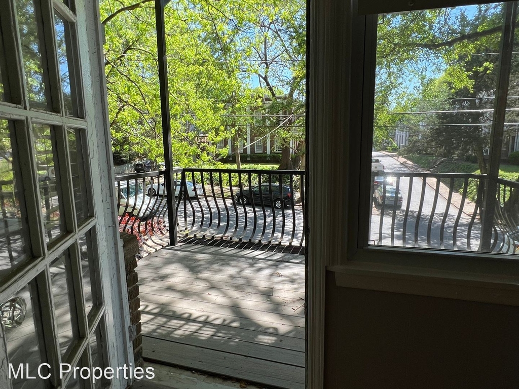 1230 Virginia Avenue, Ne - Photo 4