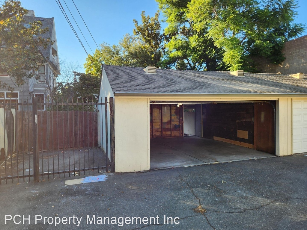 1921 21st Street - Photo 13