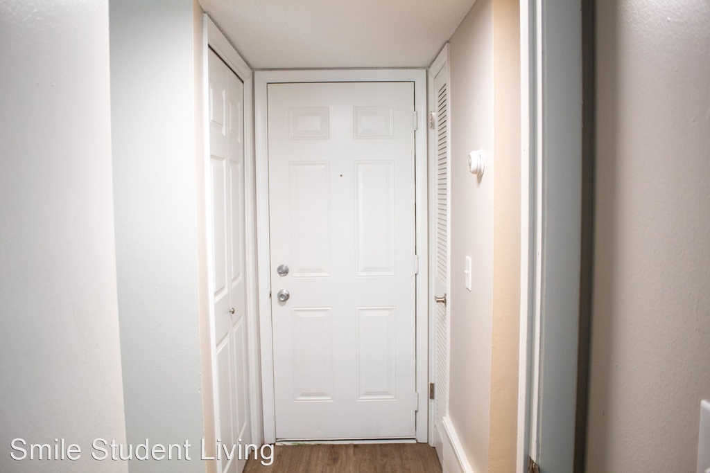 107 E Healey Street - Photo 1