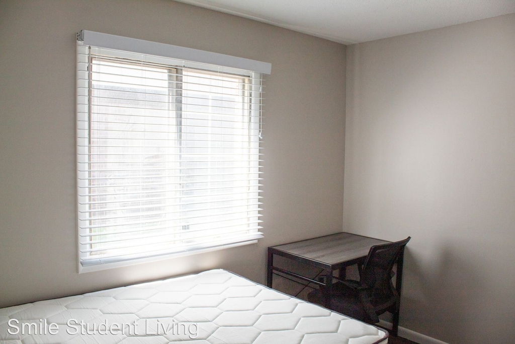 107 E Healey Street - Photo 20