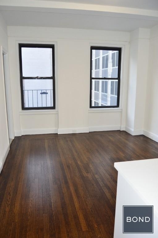 140 East 46th Street - Photo 3