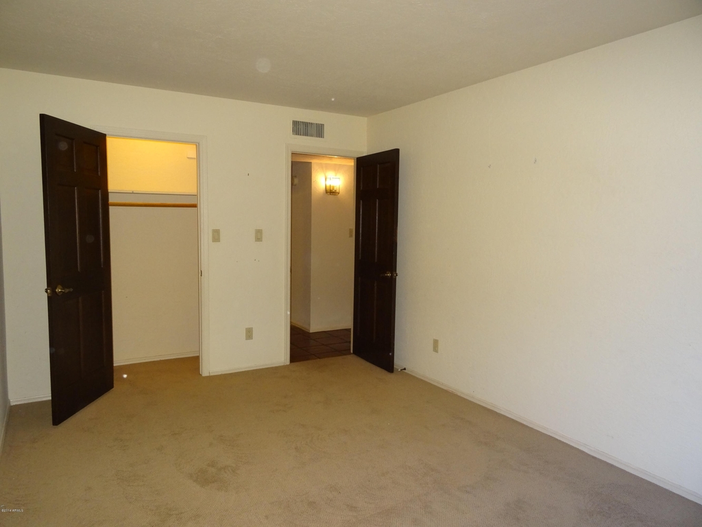 220 E Aster Drive - Photo 40