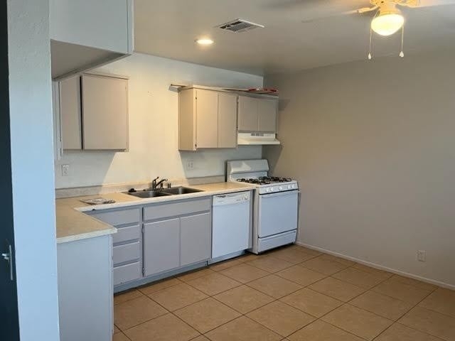 2851 Desert Street - Photo 9