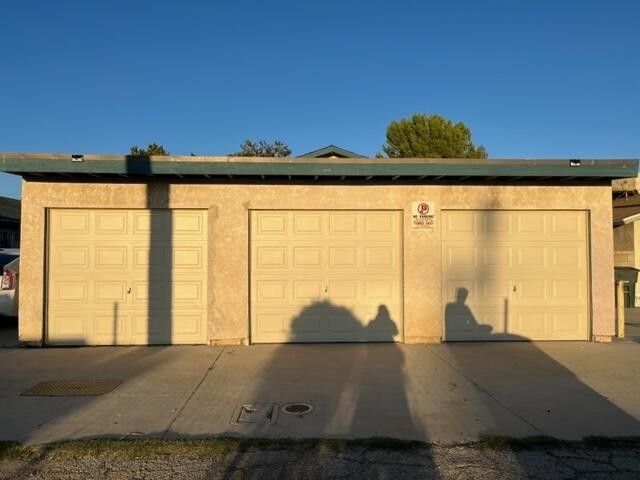 2851 Desert Street - Photo 2