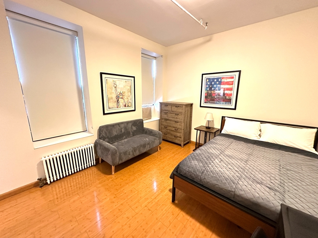 19 West 103rd Street - Photo 1