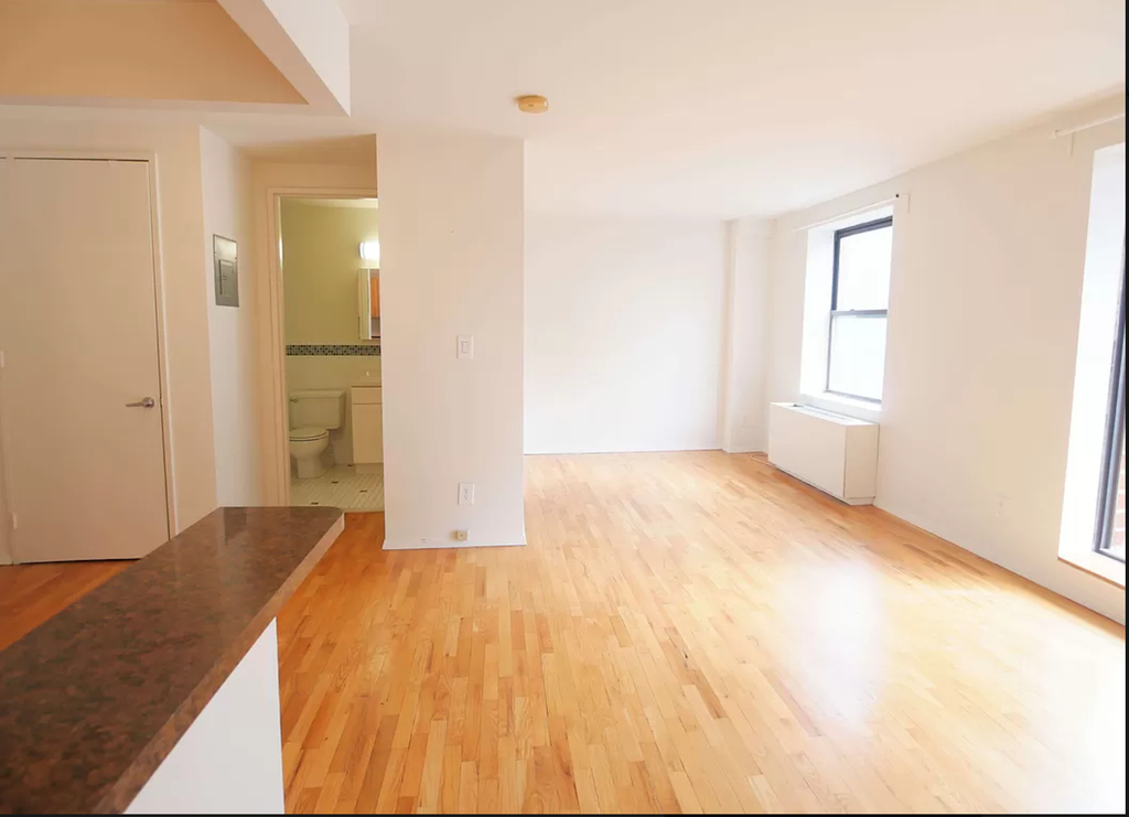 241 East 86th Street - Photo 2