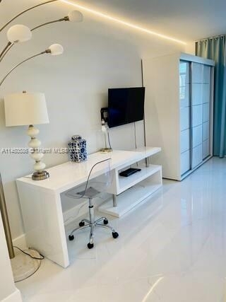 19370 Collins Ave - Photo 2