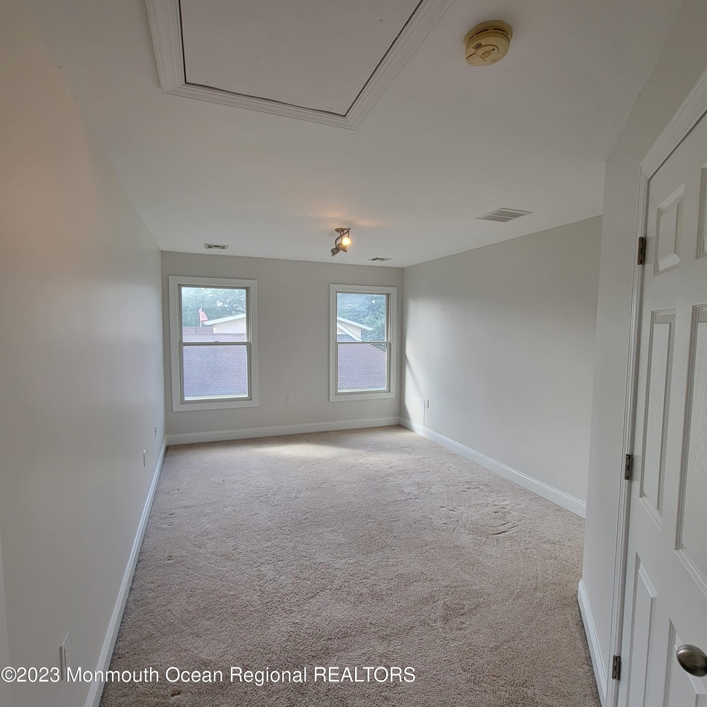 646 Compass Avenue - Photo 4