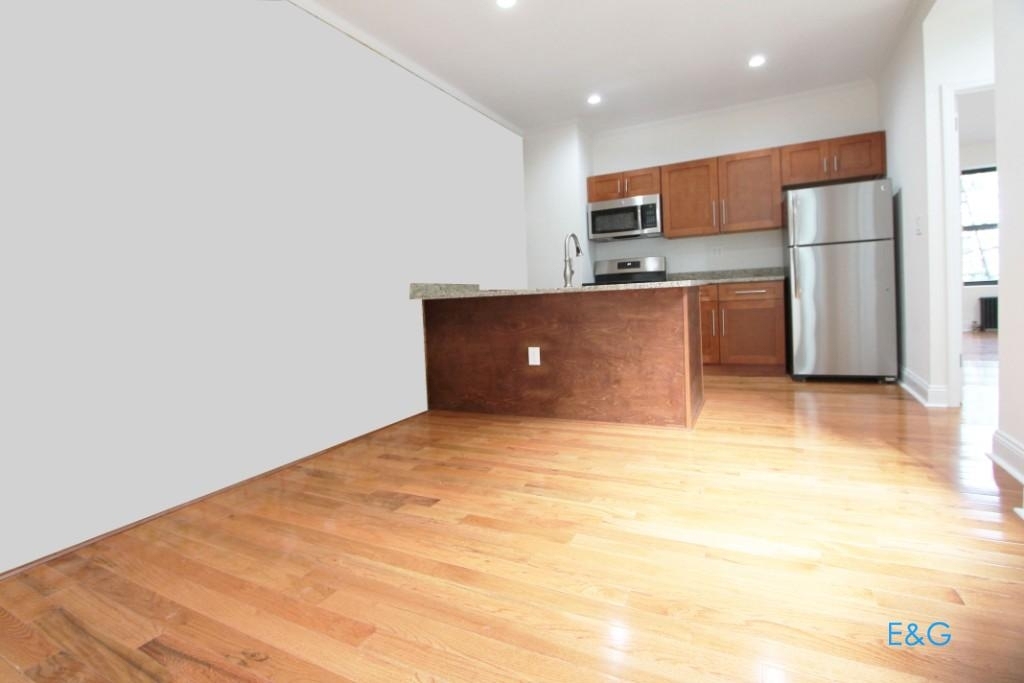 1 Bennett Avenue - Photo 5