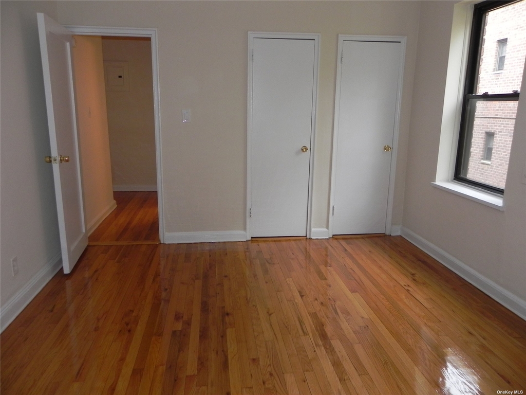 46 Schenck Avenue - Photo 10