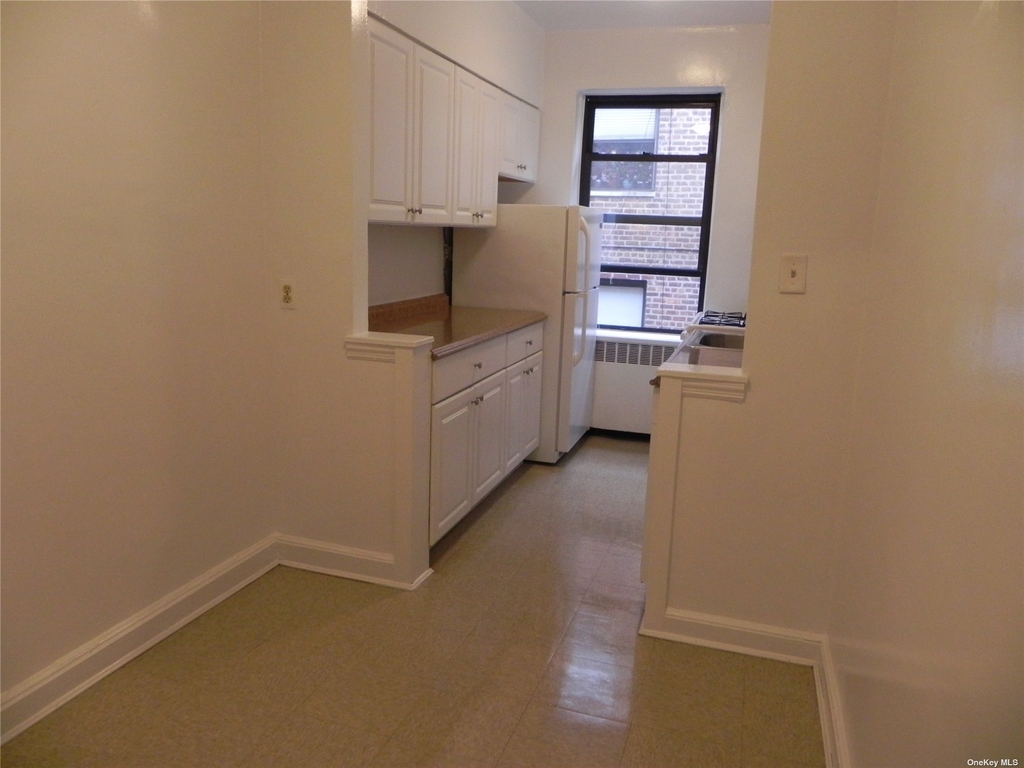 46 Schenck Avenue - Photo 6