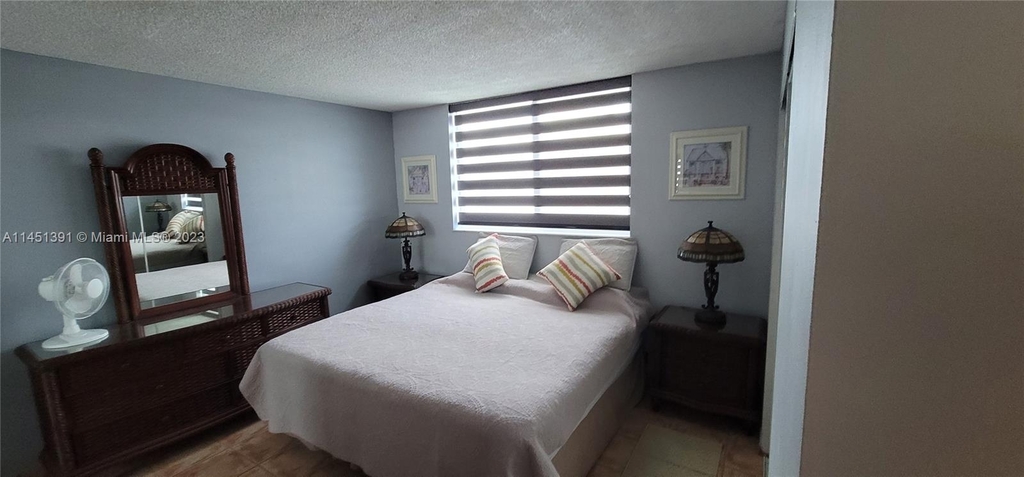 6969 Collins Ave - Photo 8